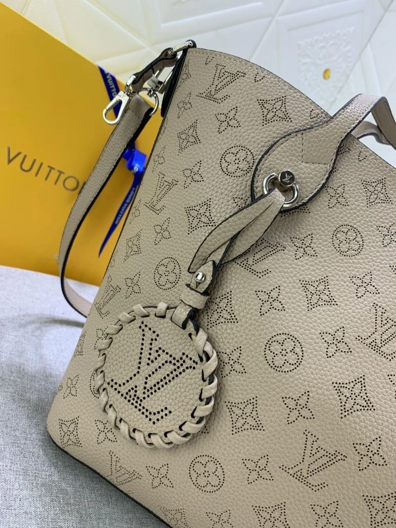 ModernLook Louis Vuitton Shopping Bags 79494