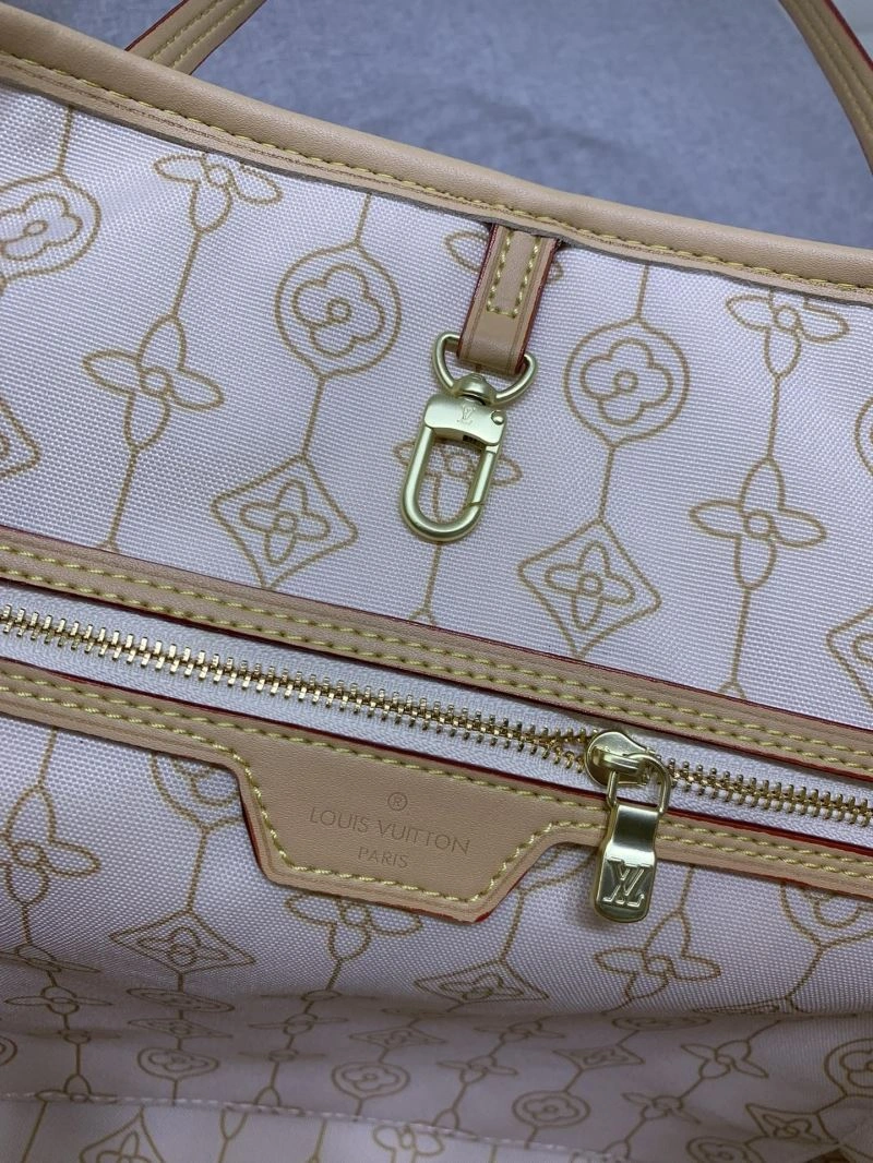 Lightweight Louis Vuitton Shopping Bags 79485