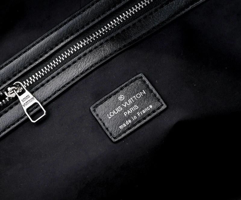 Snug Louis Vuitton Shopping Bags 79482