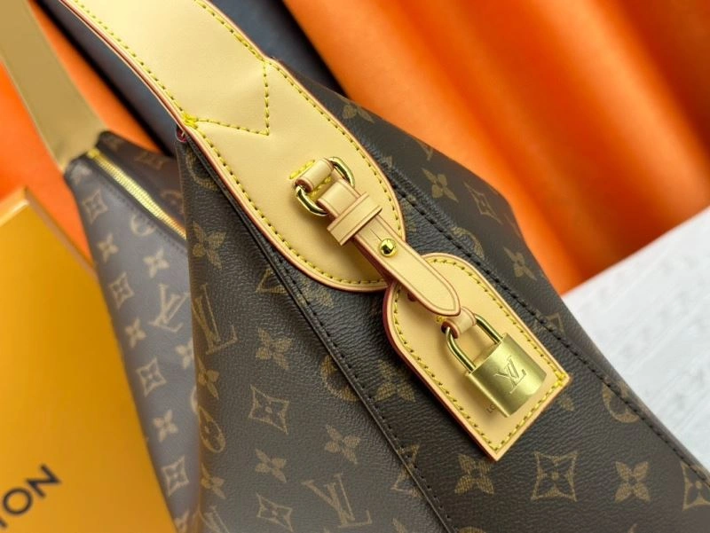 Louis Vuitton Shopping Bags WrinkleFree 79479