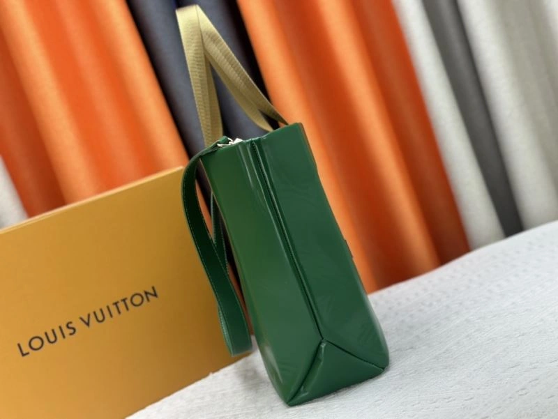 Fashionable Louis Vuitton Shopping Bags 79476