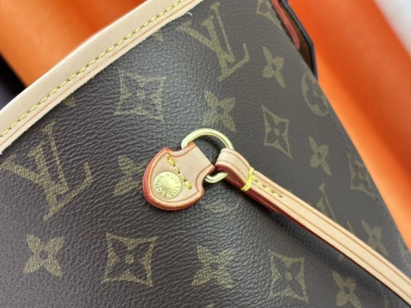 Sleek Louis Vuitton Shopping Bags 79472
