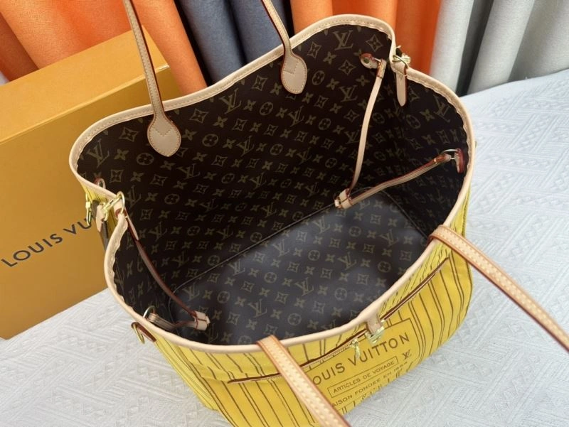 Functional Louis Vuitton Shopping Bags 79473