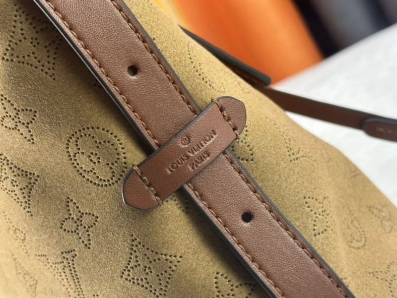 Timeless Louis Vuitton Shopping Bags 79449
