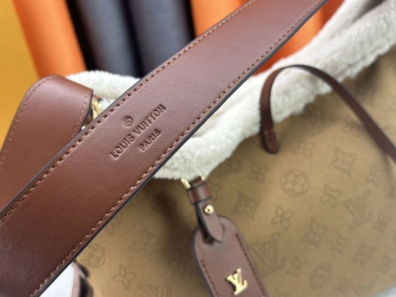 Timeless Louis Vuitton Shopping Bags 79449