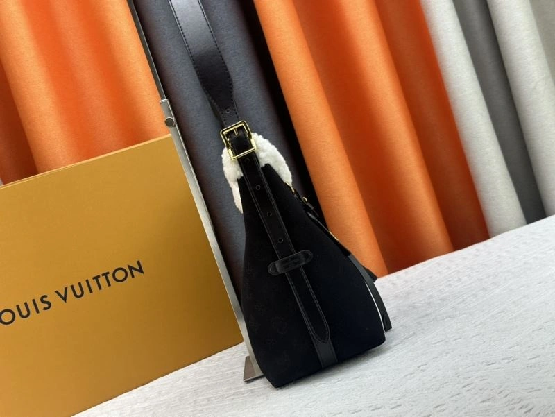 Louis Vuitton Shopping Bags EyeCatching 79462