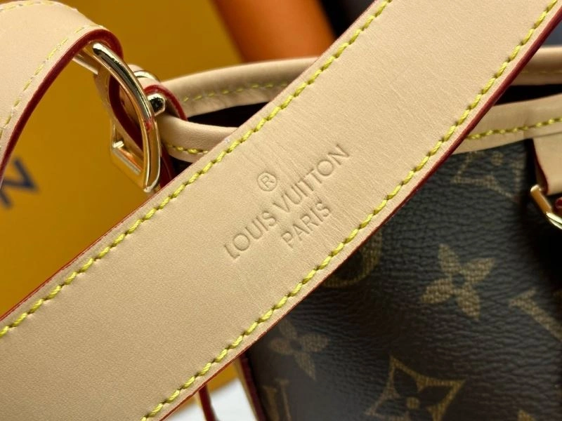 Modern Louis Vuitton Shopping Bags 78892