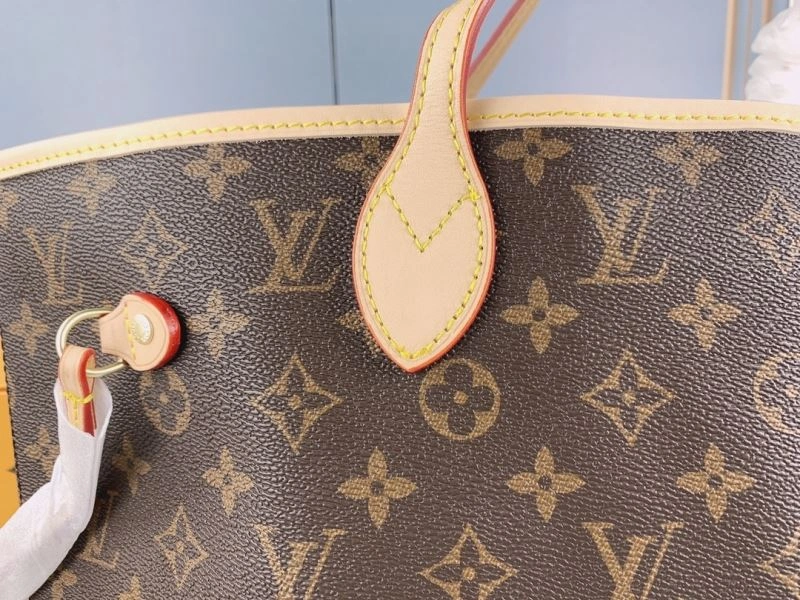 Bright Louis Vuitton Shopping Bags 79465