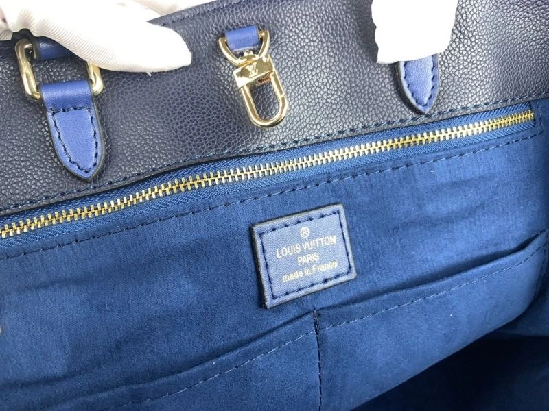 Breathable Louis Vuitton Shopping Bags 79468