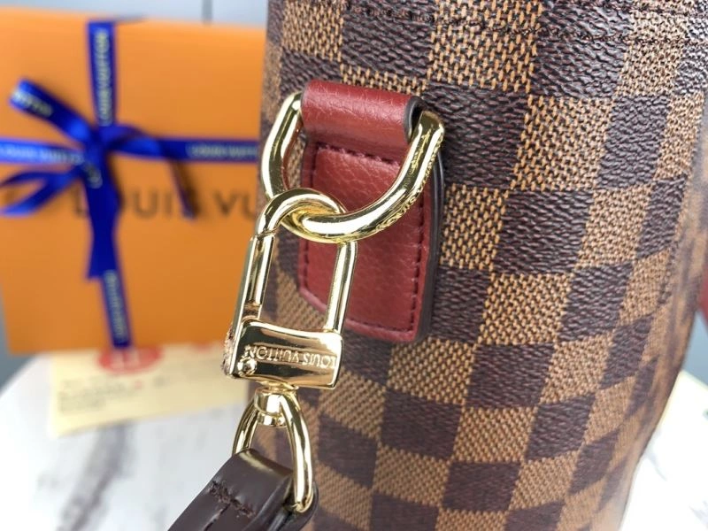 GoodFit Louis Vuitton Shopping Bags 79430