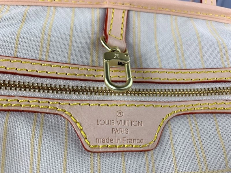 Cozy Louis Vuitton Shopping Bags 79416