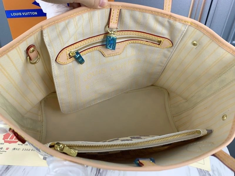 Cozy Louis Vuitton Shopping Bags 79416