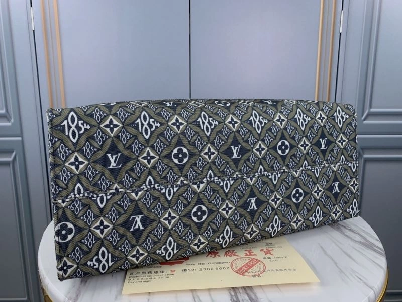 Sporty Louis Vuitton Shopping Bags 79401