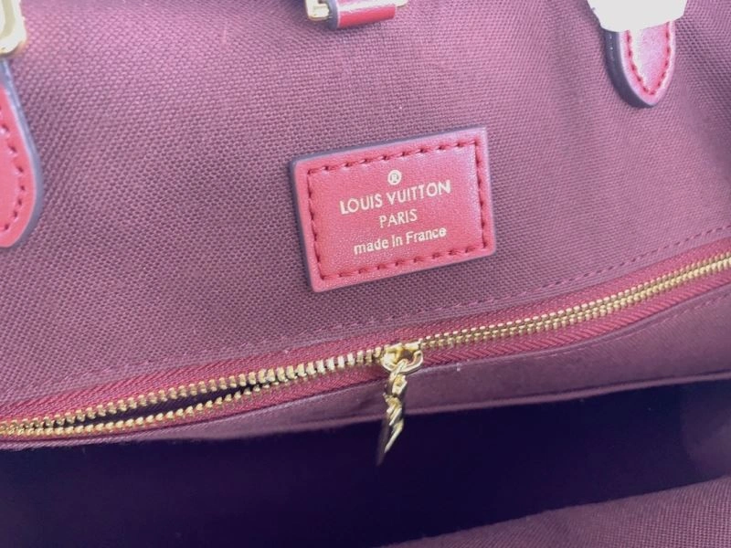 Sporty Louis Vuitton Shopping Bags 79401