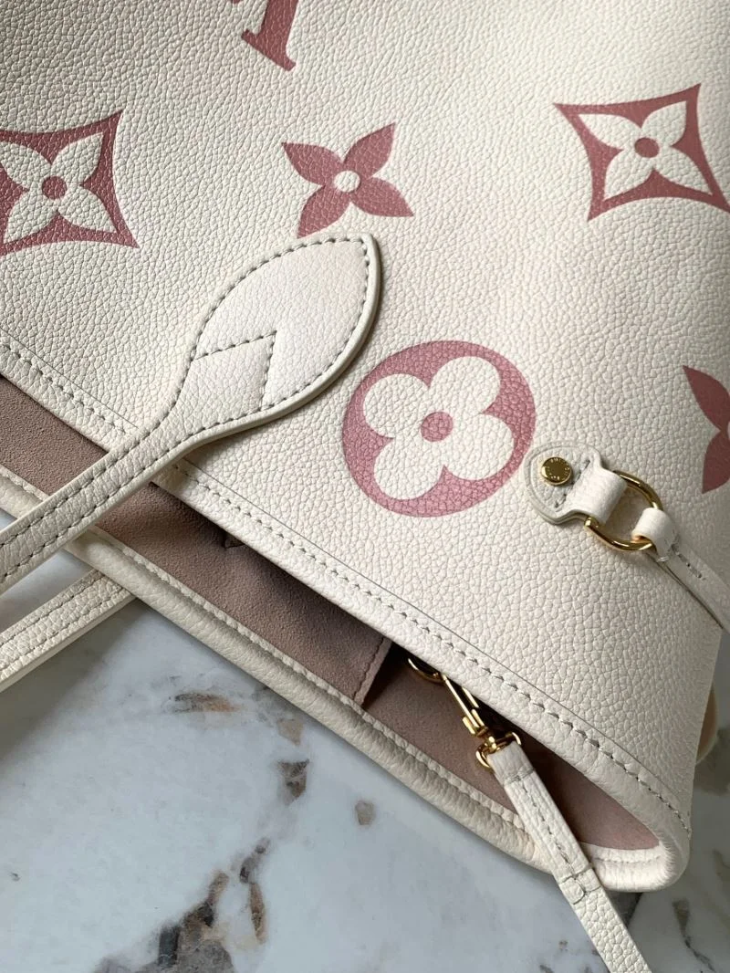 Sophisticated Louis Vuitton Shopping Bags 39552