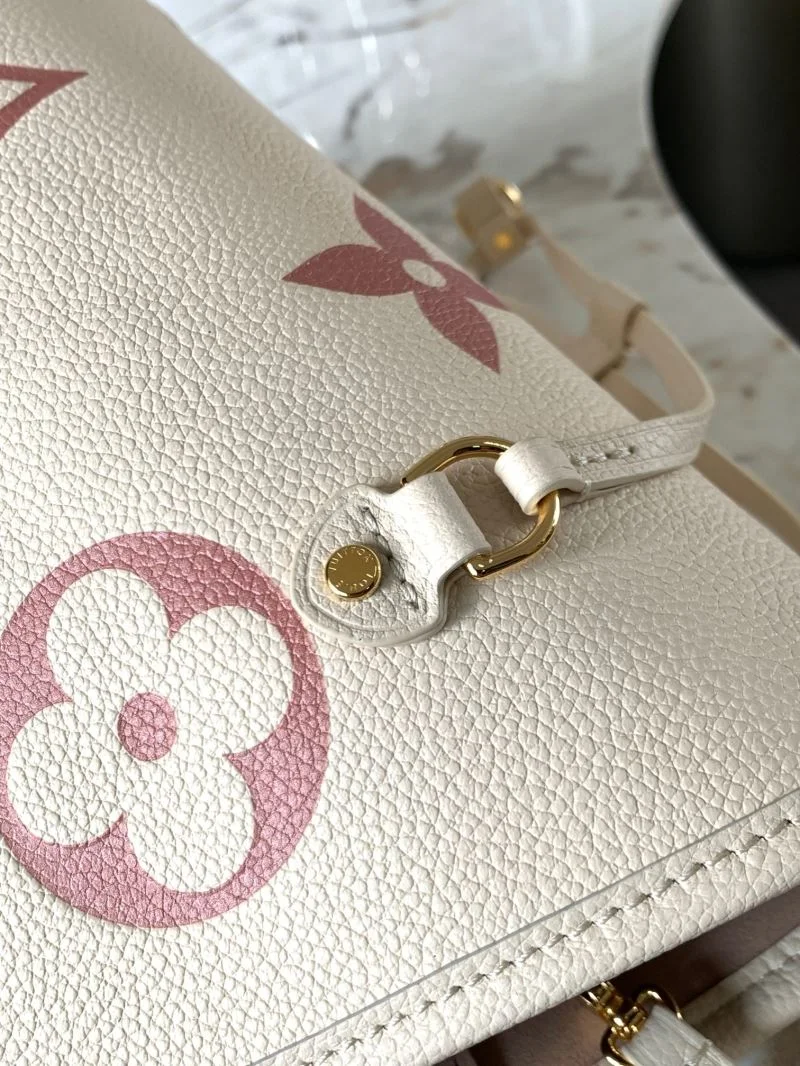 Sophisticated Louis Vuitton Shopping Bags 39552