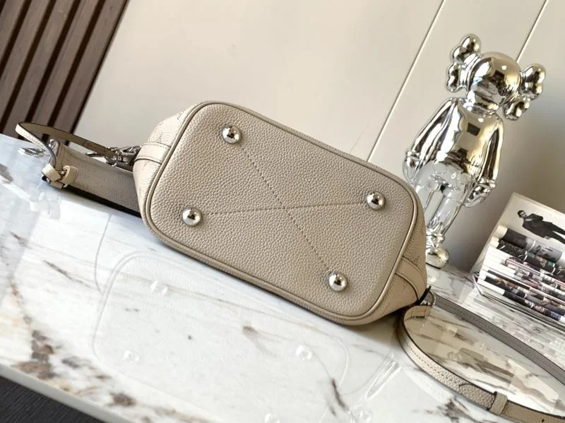 Louis Vuitton Shopping Bags Unisex 39519