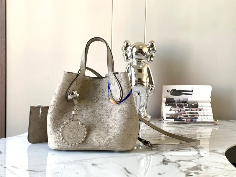 Louis Vuitton Shopping Bags Unisex 39519