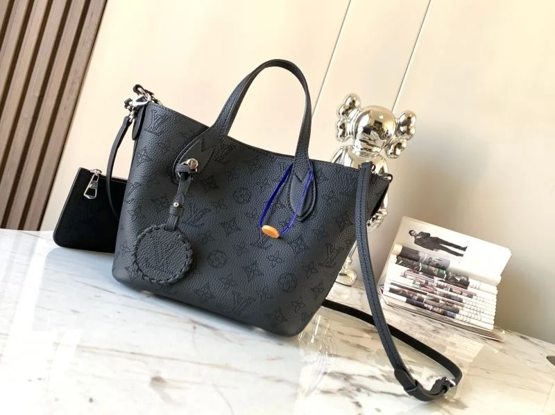 Contemporary Louis Vuitton Shopping Bags 39533