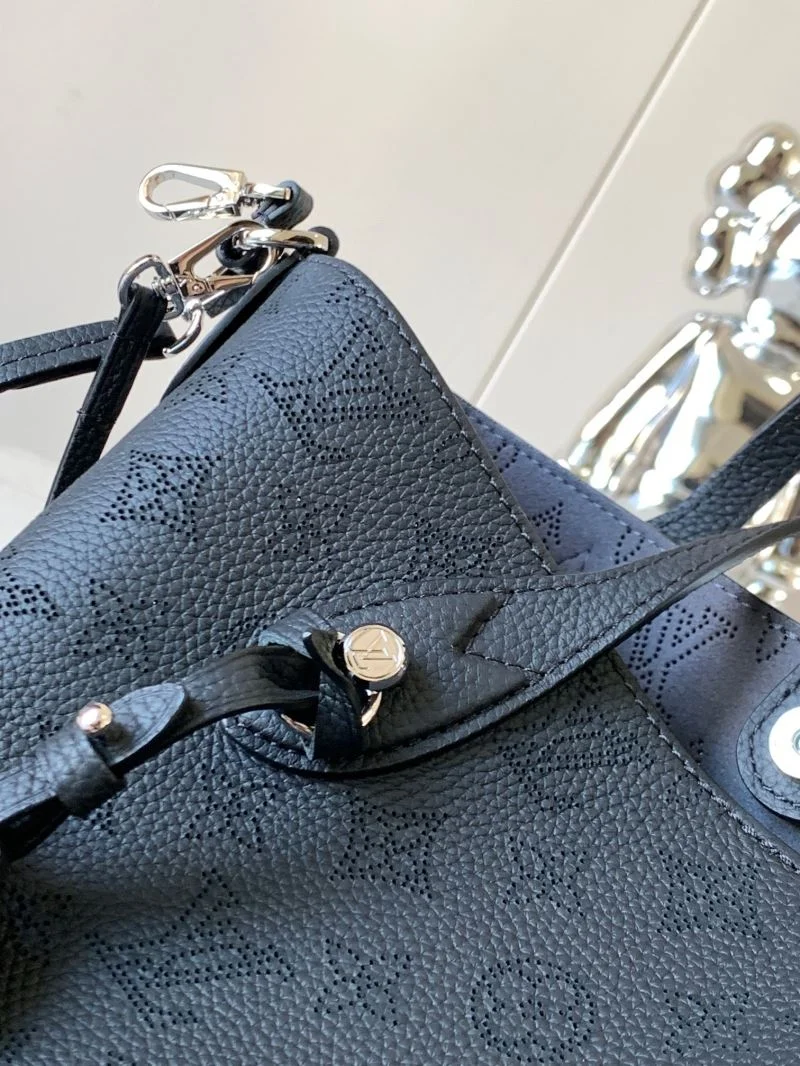 Contemporary Louis Vuitton Shopping Bags 39533