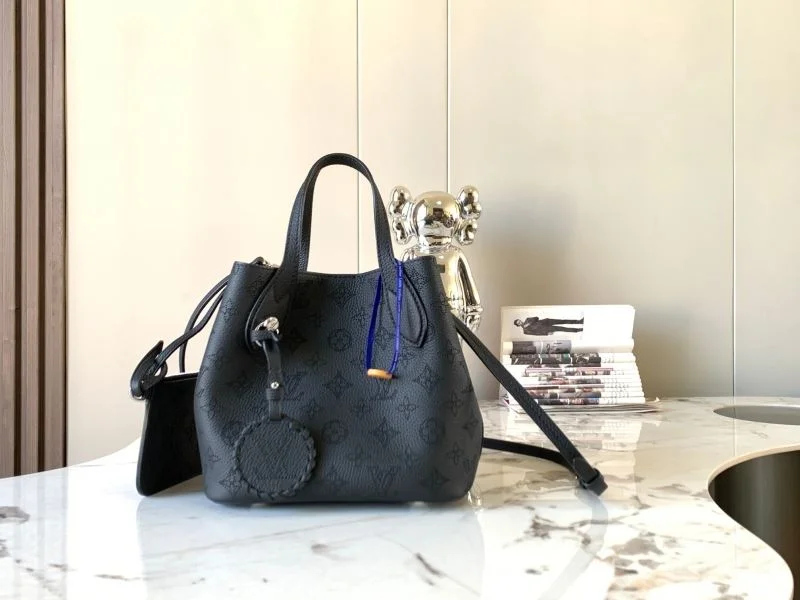 Contemporary Louis Vuitton Shopping Bags 39533