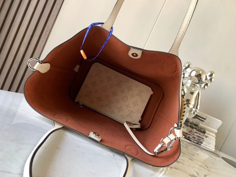 QuickDry Louis Vuitton Shopping Bags 39512