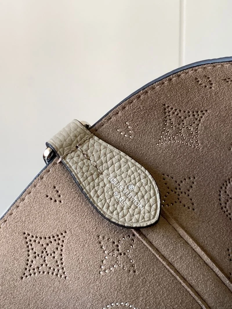 Louis Vuitton Shopping Bags Bold 39537