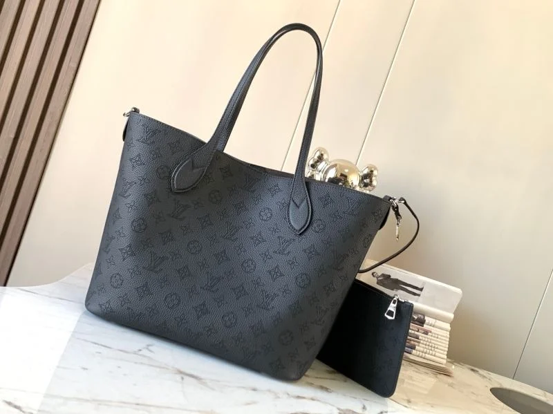 RelaxedFit Louis Vuitton Shopping Bags 39532