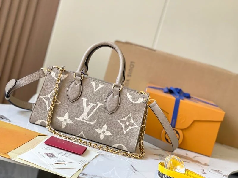 Chic Louis Vuitton Shopping Bags 39578