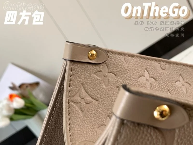 Sporty Louis Vuitton Shopping Bags 39522