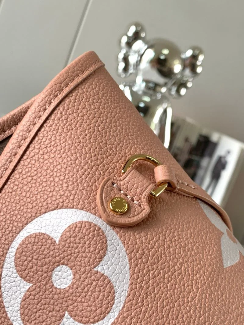Louis Vuitton Shopping Bags Trendsetting 39515