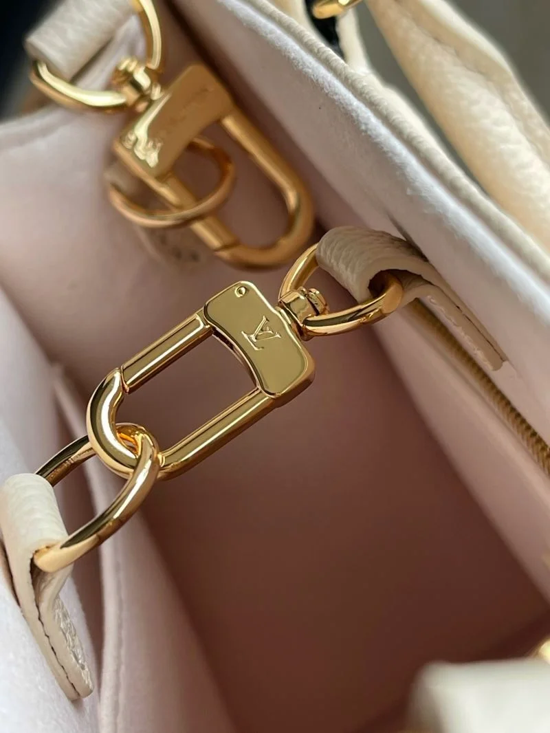 FashionForward Louis Vuitton Shopping Bags 39496