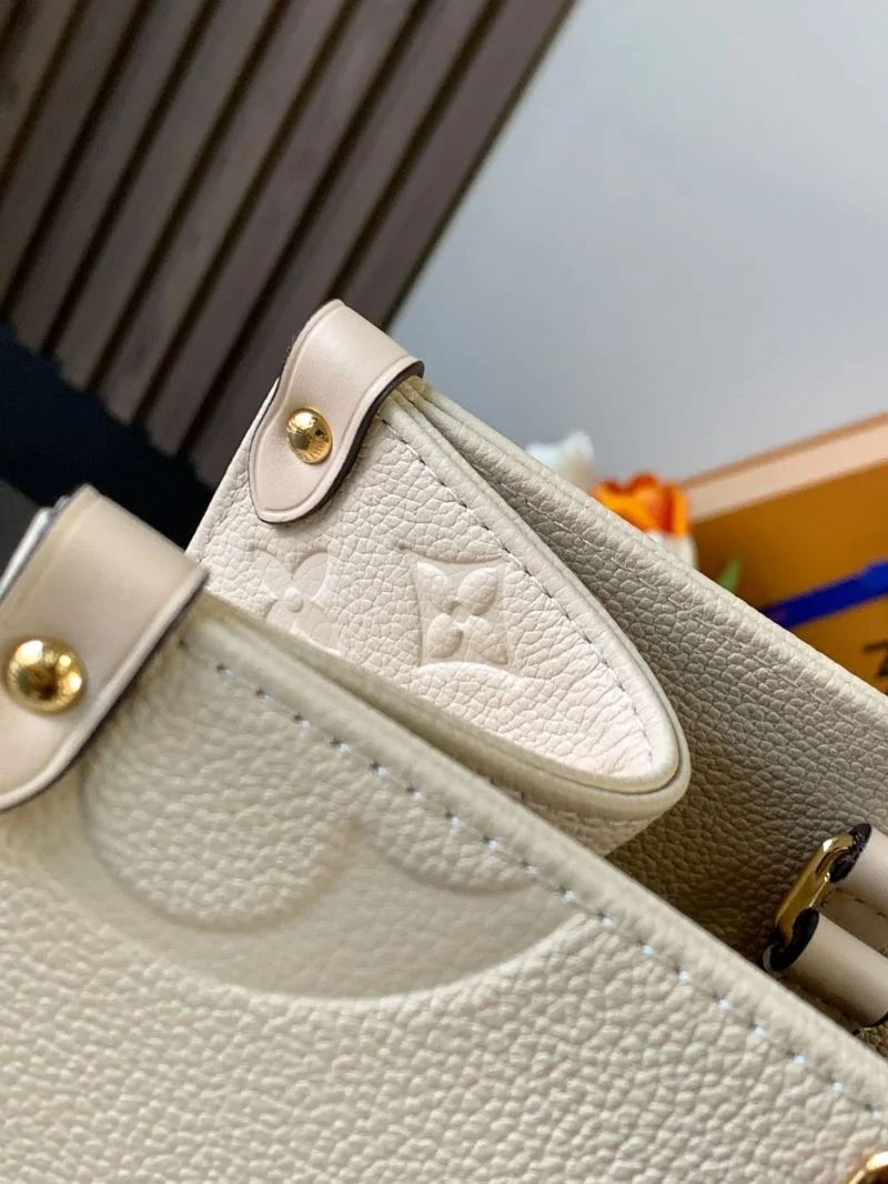 Colorful Louis Vuitton Shopping Bags 39510
