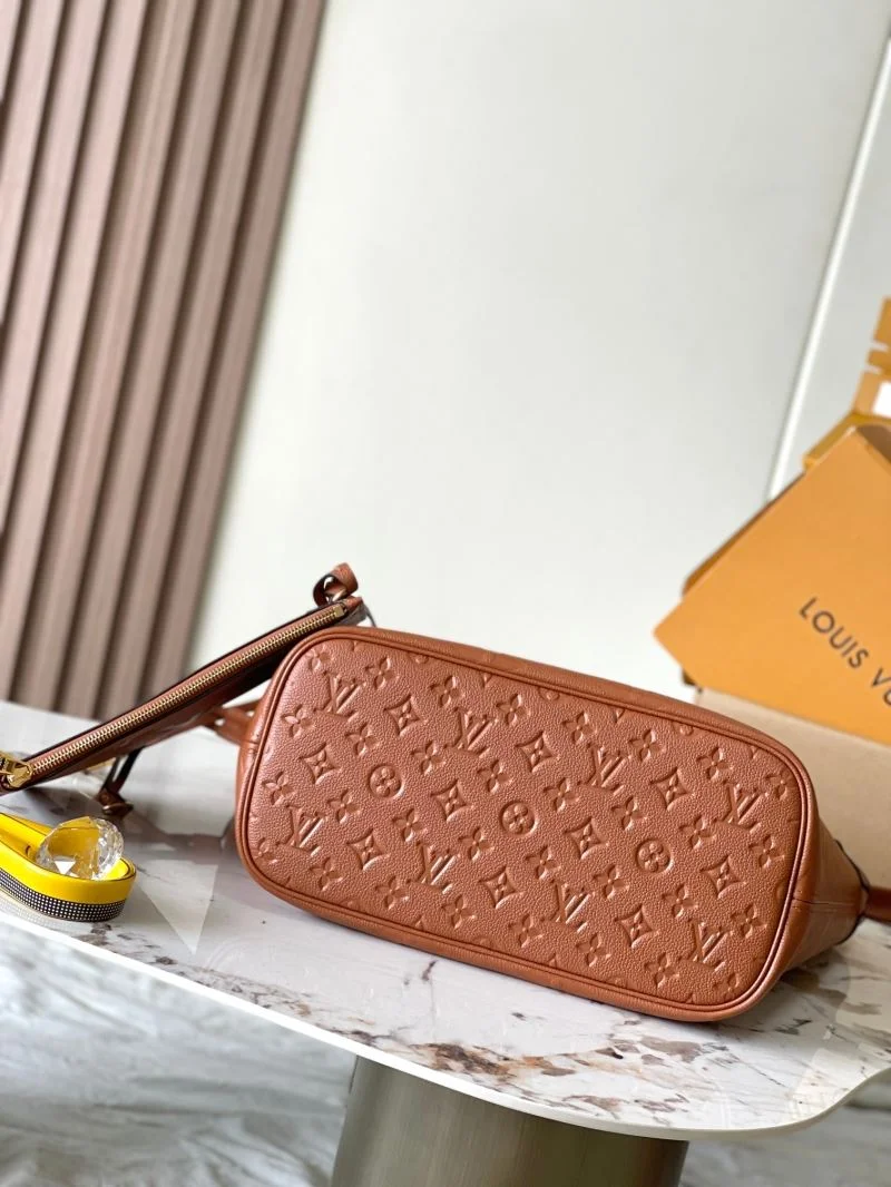 Louis Vuitton Shopping Bags UrbanChic 39500
