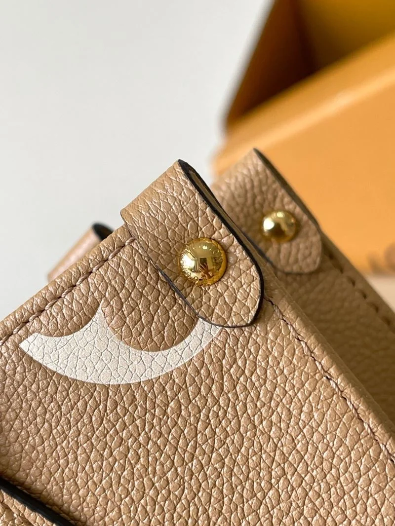 Sophisticated Louis Vuitton Shopping Bags 39462