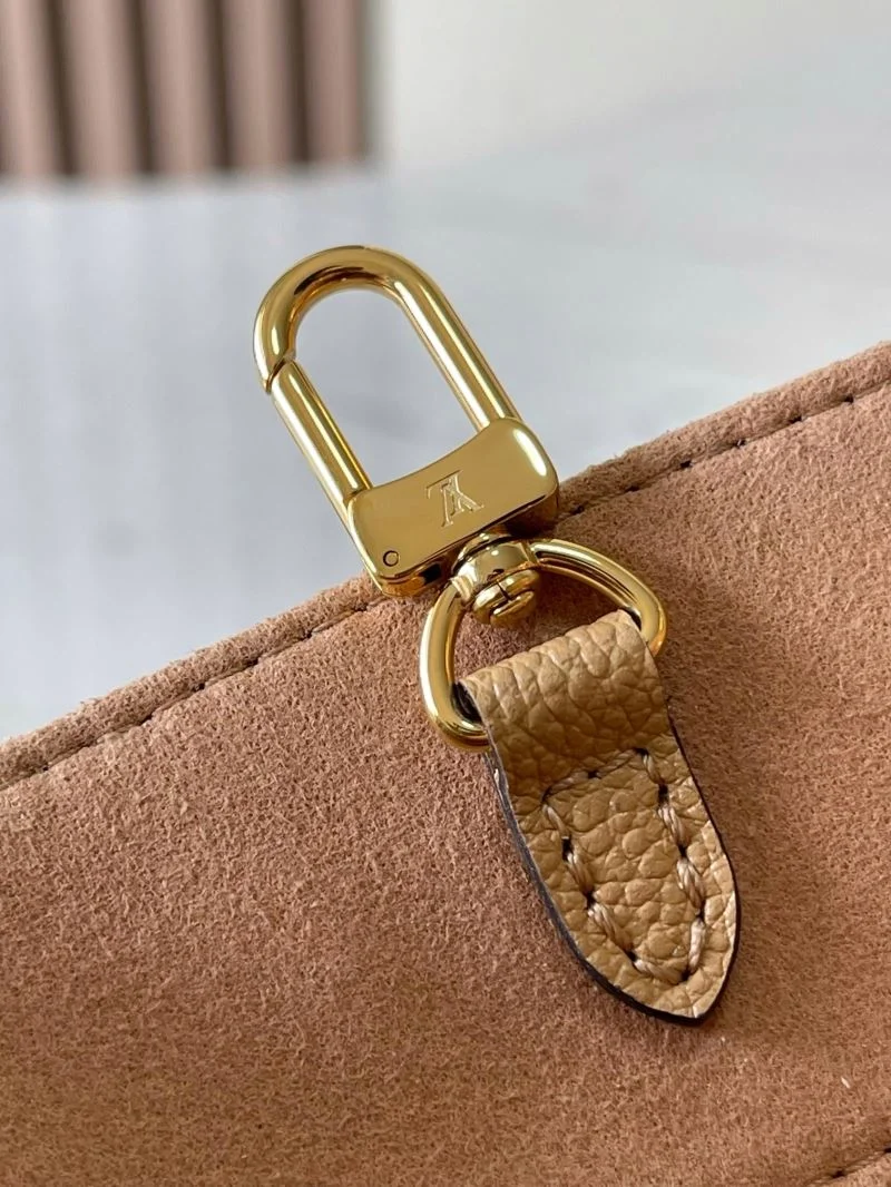 Sophisticated Louis Vuitton Shopping Bags 39462