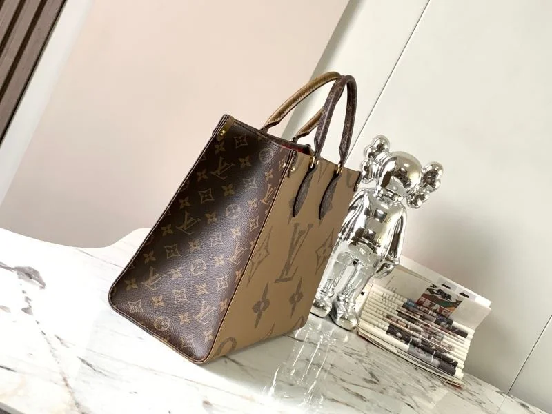 Louis Vuitton Shopping Bags EyeCatching 39497