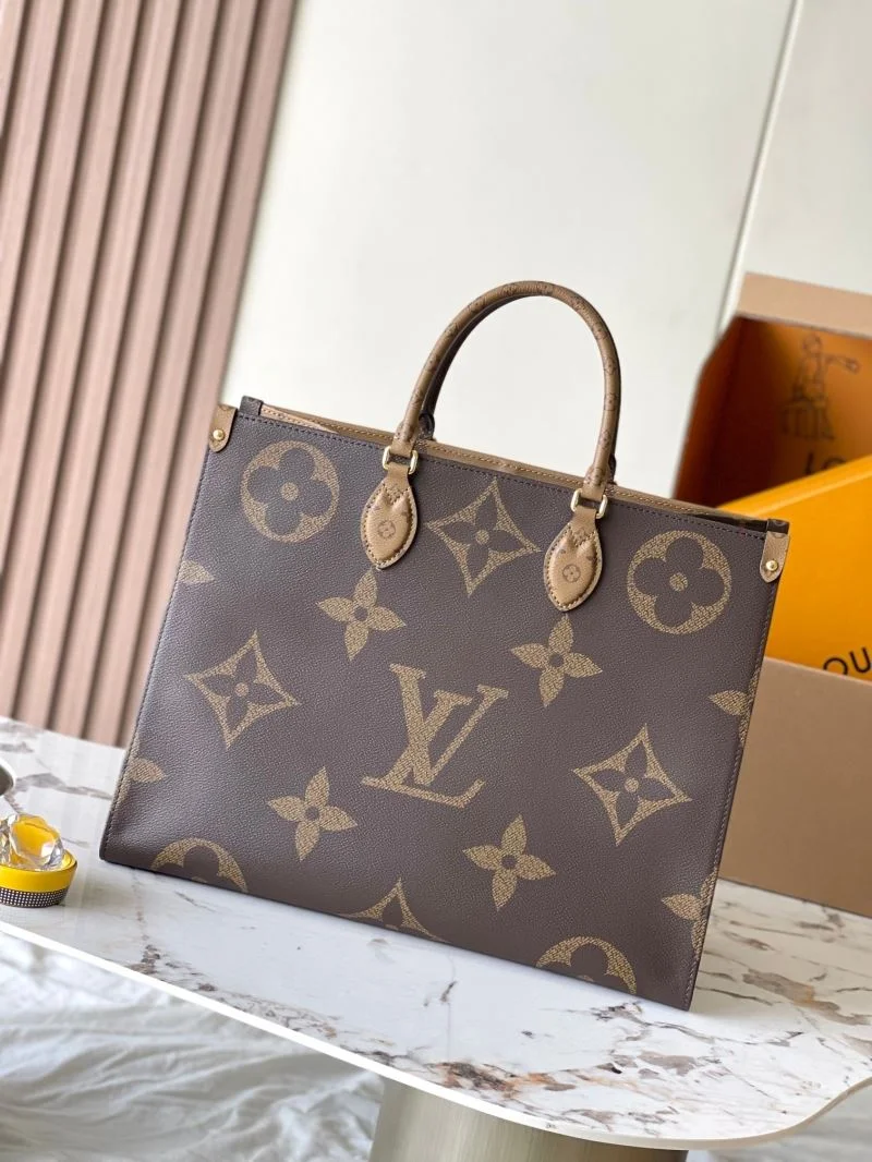 WellDesigned Louis Vuitton Shopping Bags 39488