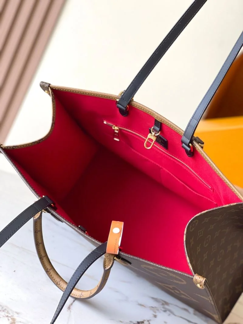 WellDesigned Louis Vuitton Shopping Bags 39488