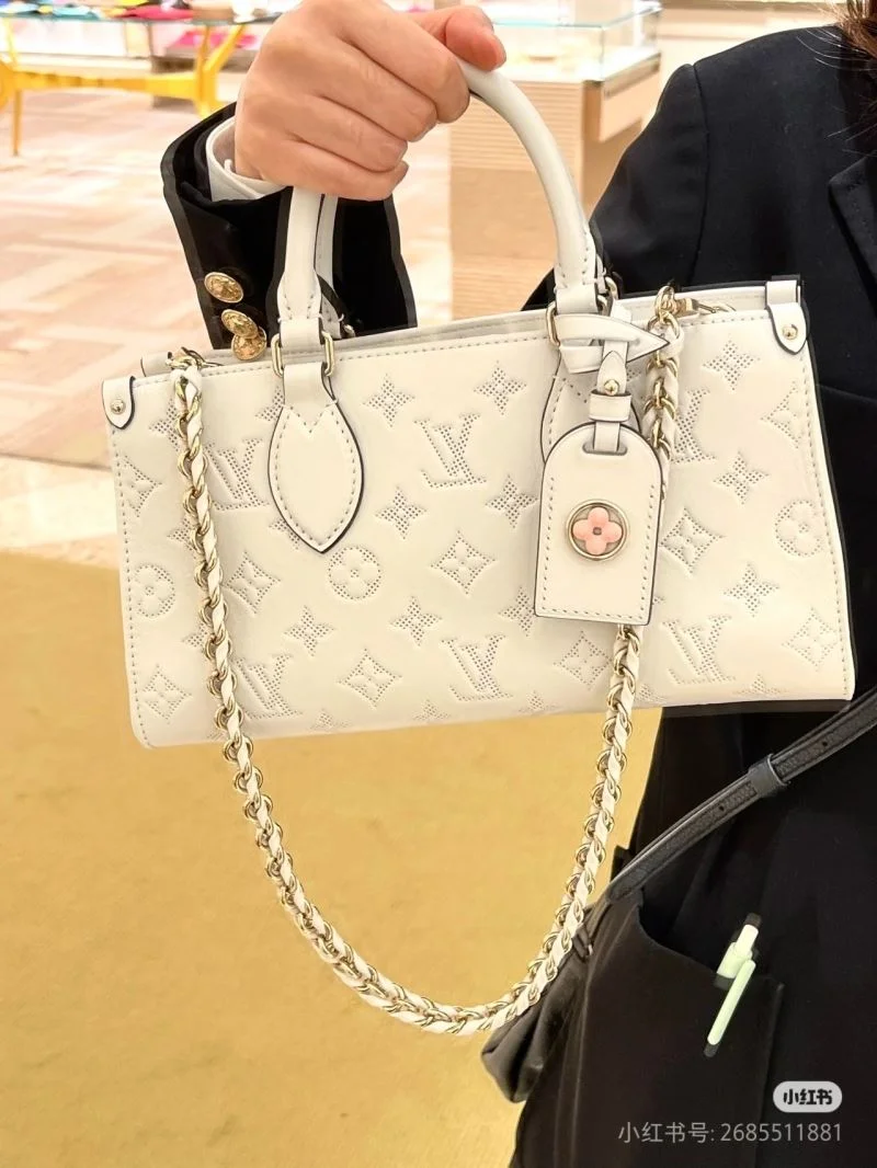 EasyMatch Louis Vuitton Shopping Bags 39483