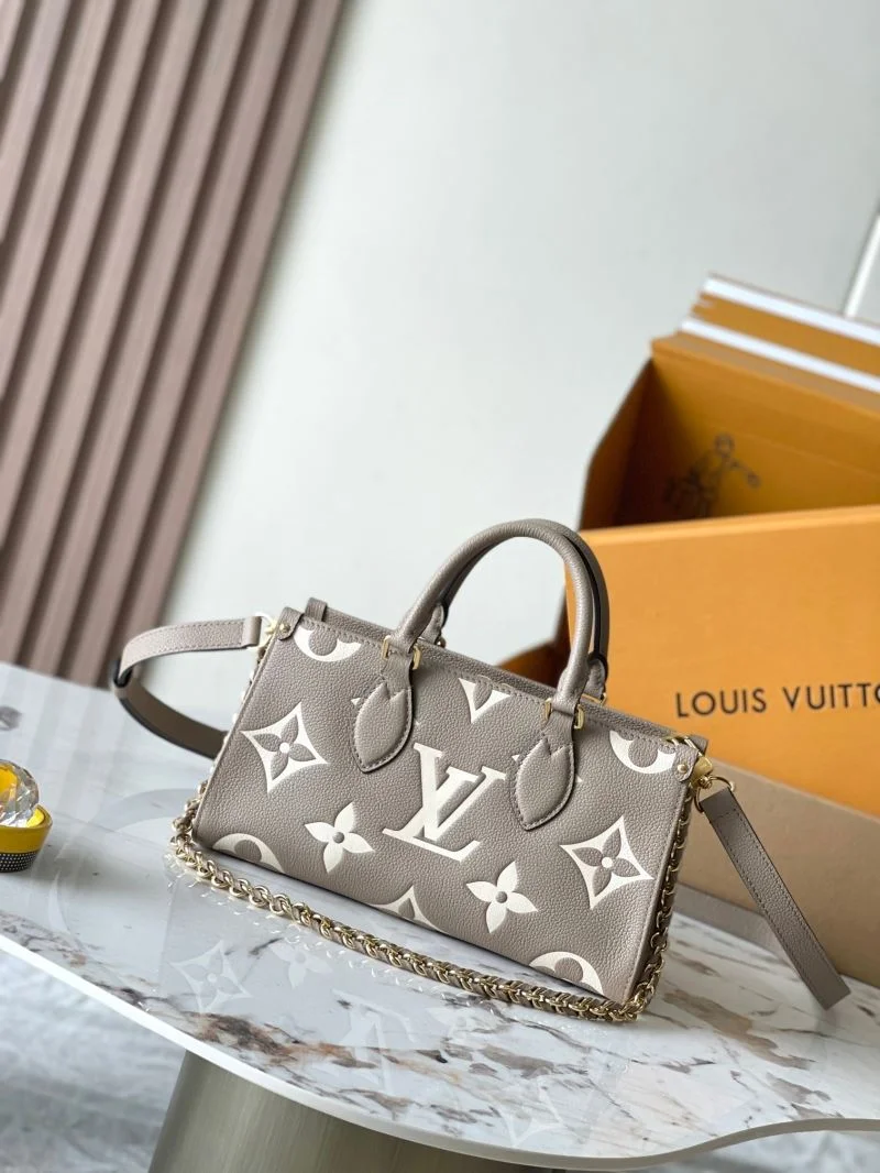 Unisex Louis Vuitton Shopping Bags 39477