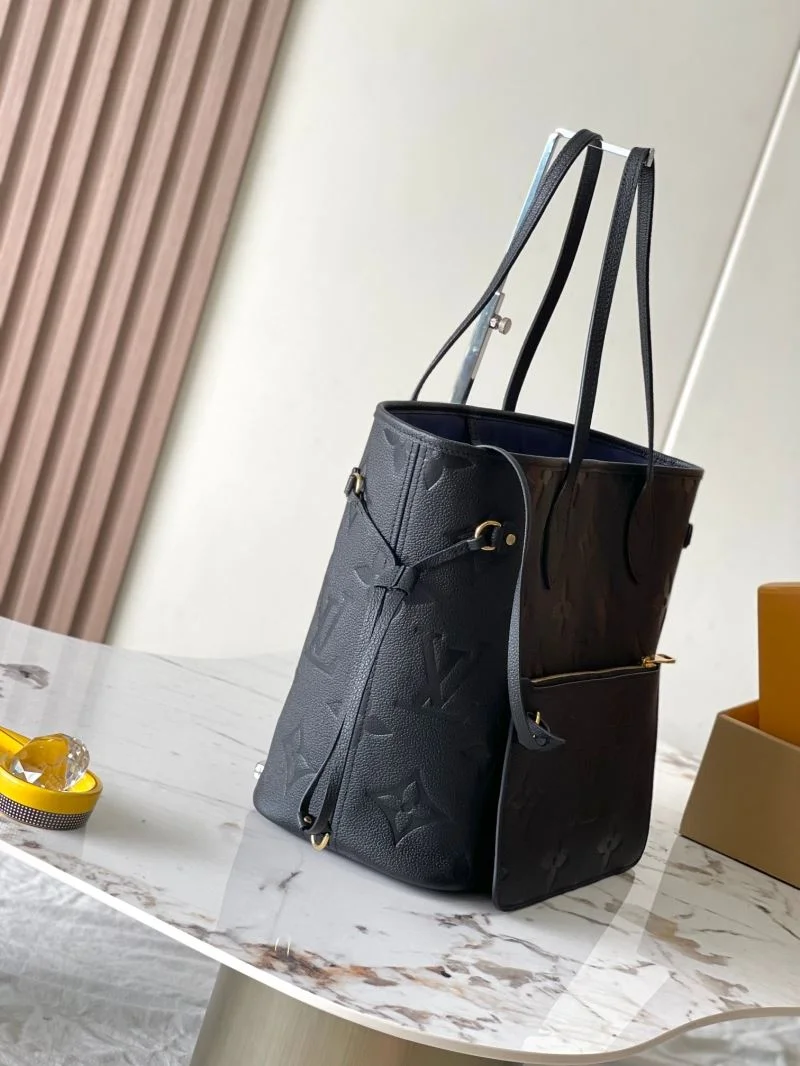 Breathable Louis Vuitton Shopping Bags 39478