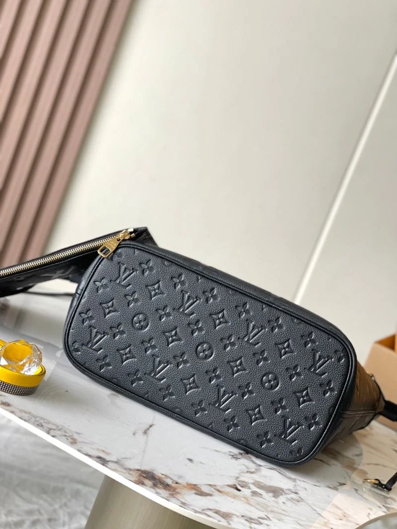 Breathable Louis Vuitton Shopping Bags 39478