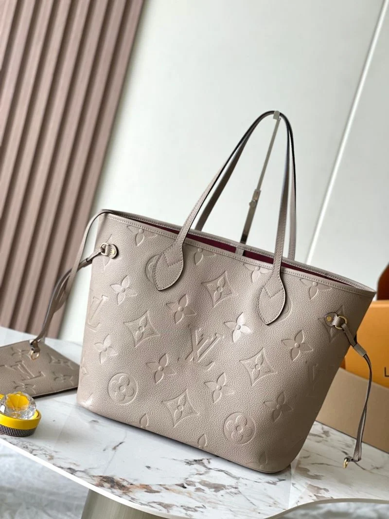 Minimalist Louis Vuitton Shopping Bags 39476