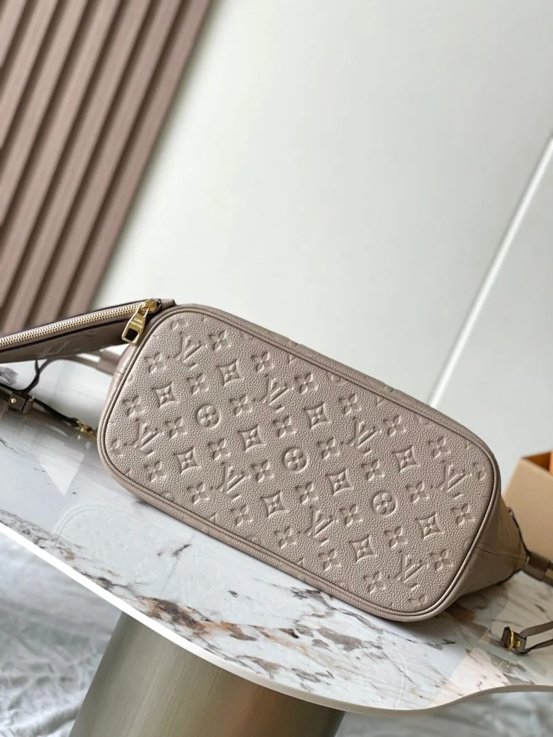 Minimalist Louis Vuitton Shopping Bags 39476