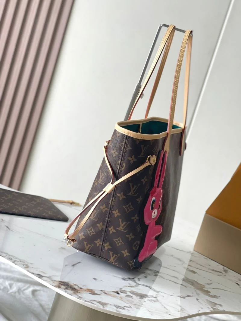 Louis Vuitton Shopping Bags Bold 39485
