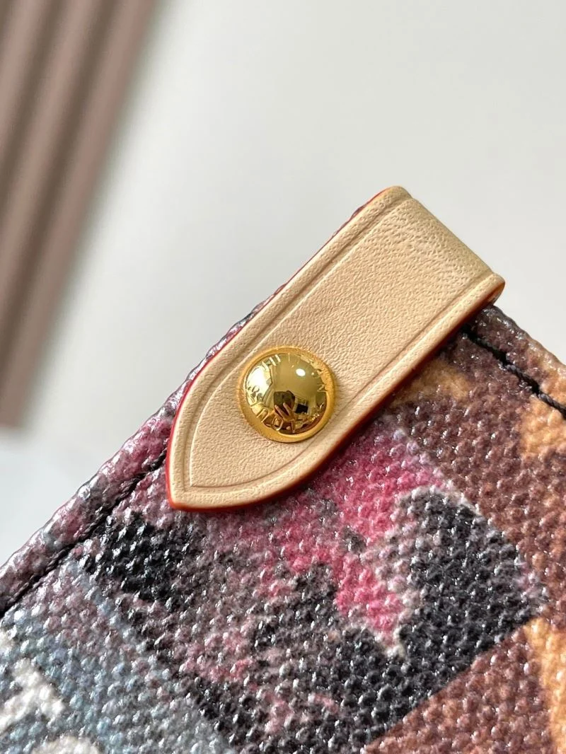 Effortless Louis Vuitton Shopping Bags 39469