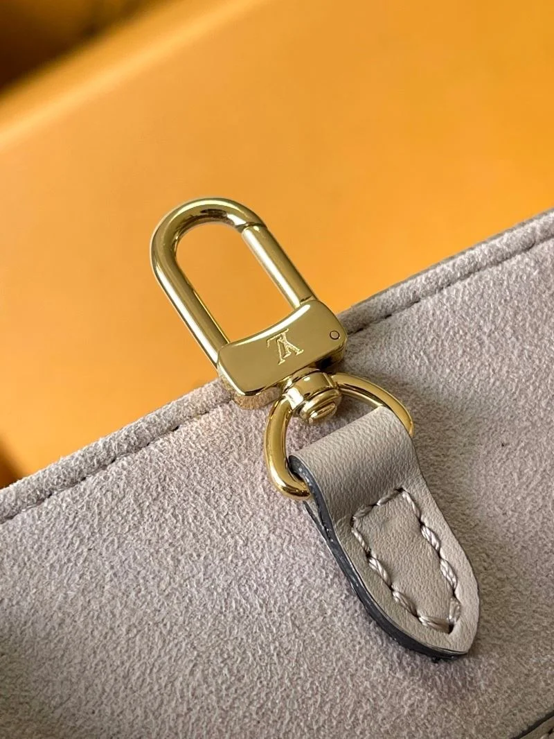 Reliable Louis Vuitton Shopping Bags 39463