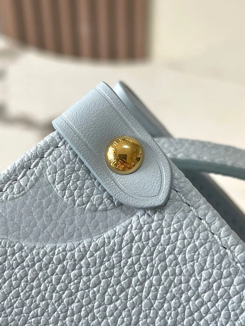TechFriendly Louis Vuitton Shopping Bags 39495