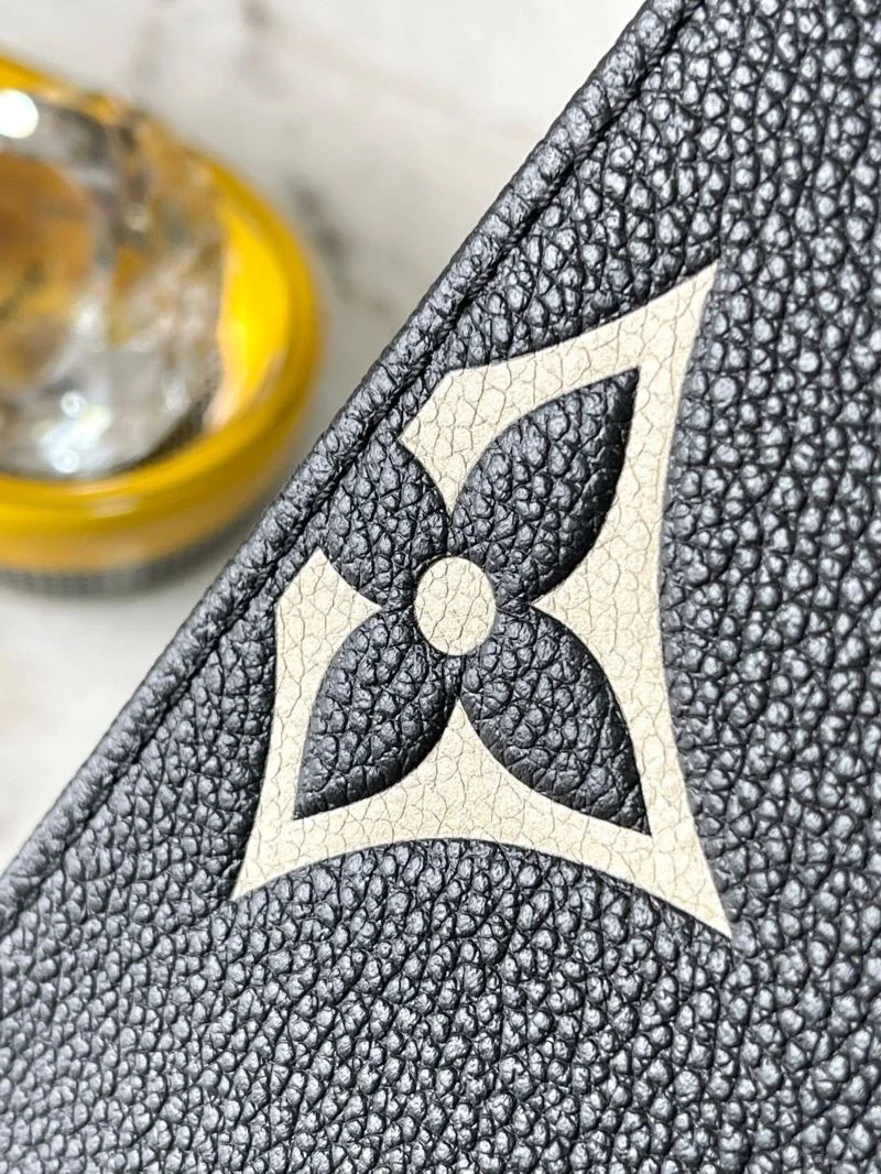 Practical Louis Vuitton Shopping Bags 39450